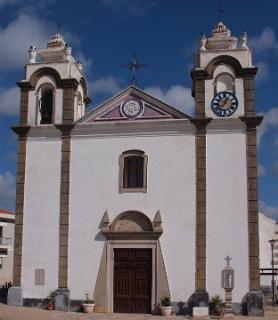 Kerk in Santo Estevao
