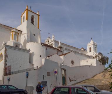 Links Church of Santiago