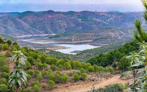 Baragem de Corte Pequena bij Odeleite, zie ook  dit album