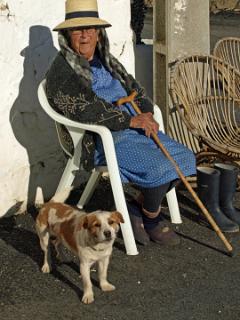 Vrouw met hond in Tenencia