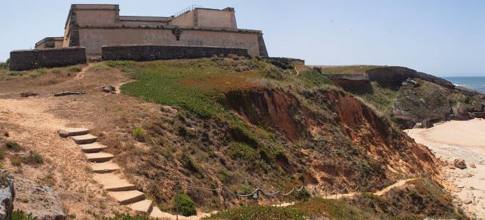 Forte do Pessegueiro gebouwd in 1588 door de Italianse architect Filippo Terzi