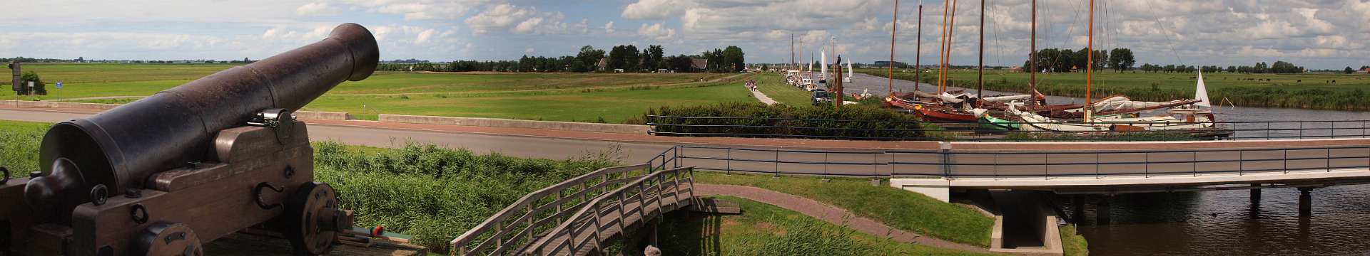 Click to show or hide the buttons