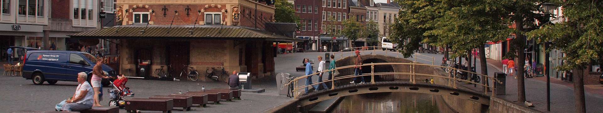 Click to show or hide the buttons