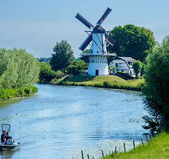 De molen tussen Deil en Enspijk