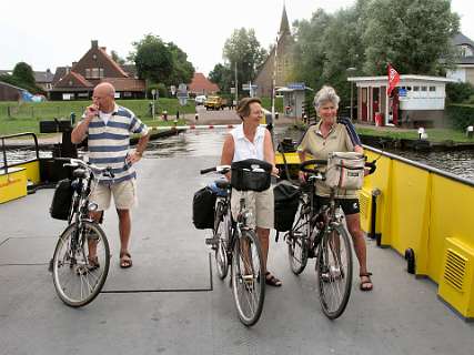 Het veer over de Eem bij Eemdijk