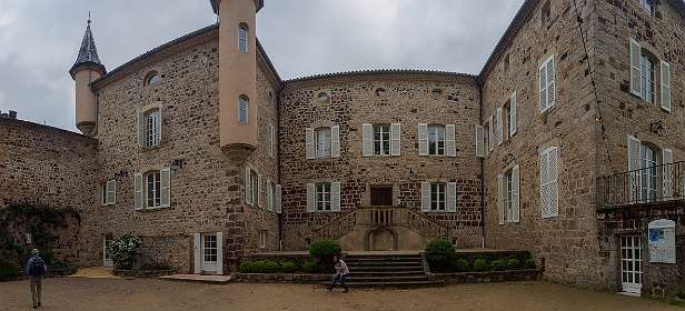 4: 170512101740Thueyts-Pano<br>Chateau Blou in Thueyts
