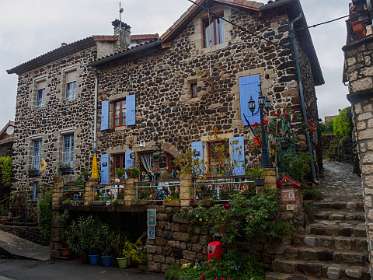 10: 170512102352Thueyts