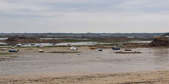 16: 2009 05 24_0640<br>Pointe du Chateau