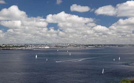 16: 2009 05 21_0465<br>Brest vanaf Pointe des Espagnols