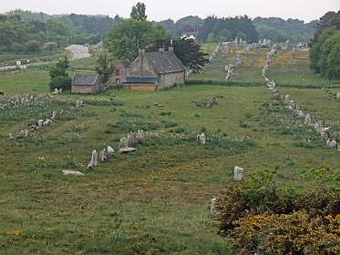 2: 2009 05 12_0034<br>Allignments de Kermario