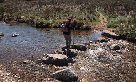 19: Mas_Camargues_120515_23<br>We steken de Tarn over
