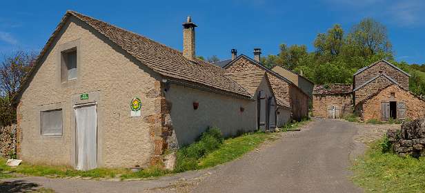 18: 170528122230CausseNoir-Pano<br>Hameau du Marjoab