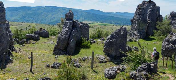 37: 170529120249Nimes-Le-Vieux-Pano