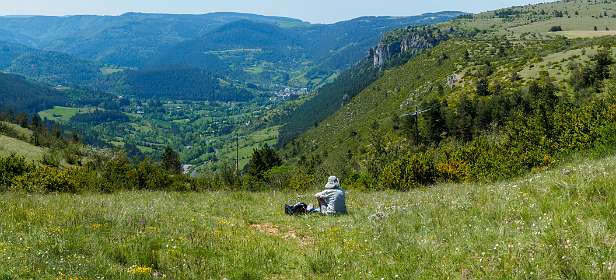 19: 170526120319naamloos-Pano<br>Hier begint de afdaling naarSalvinsac