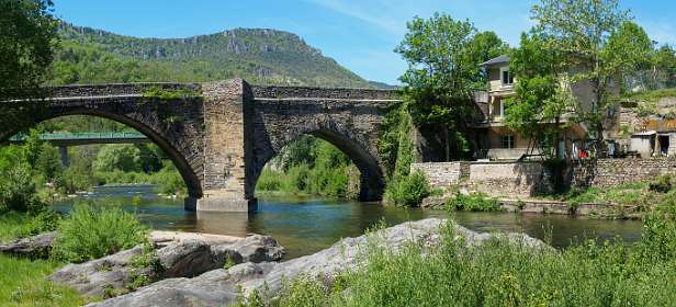 3: 170517125439Florac-Pano<br>De oude brug gezien vanaf de camping