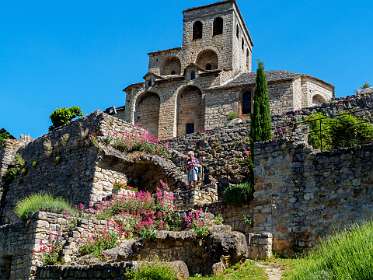 9: 170524111005Liaucous<br>Liaucous