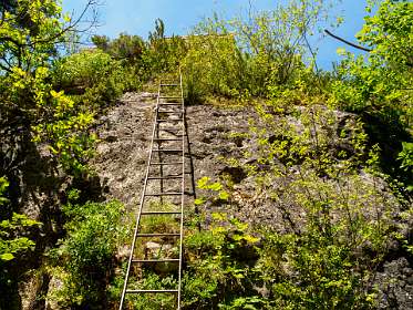 25: 170523142929Michel<br>Geen senioren vriendelijke toegang tot l'Ermitage Saint-Michel