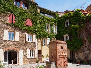 24: Grimaud (59 van 77)<br>Rue de la Pompeg