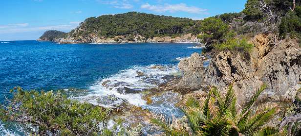 3: 190515-110658_SentierDuLitoral-Pano