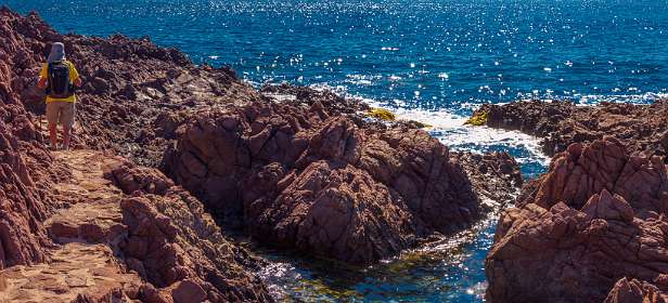 2: 19050530-3009515103_Agay-Pano<br>Le Sentier Litteral