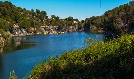 22: 19050530-3014010156_Agay<br>Het waterbasin achter de spoorlijng