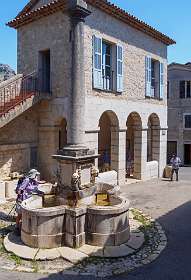 23: 19060603-0312353548_Gourdon<br>De bron in Gourdon