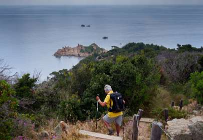 5: 19050524-2410515122_CapCamarat