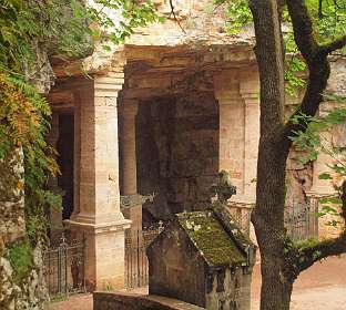 16: 2010 05 28_1349<br>Chemin de croix