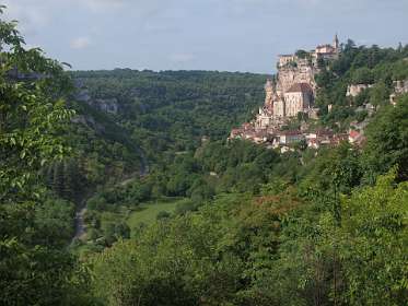 22: 2010 05 29_530_1394<br>Het dal van de Alzou rivier