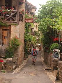 13: 2010 05 31_1559<br>St-Cirq Lapopie