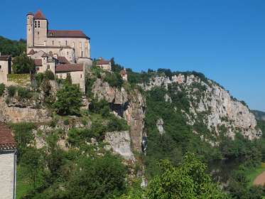 52: 2010 06 03_1690<br>We maken eerst een wandeling door St-Cirq Lapopie