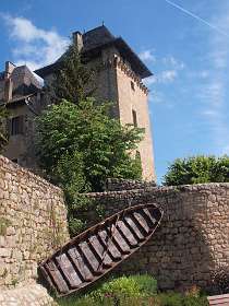 3: 2010 06 07_1936<br>Hiermee vaarde men over de Lot naar Bordeaux