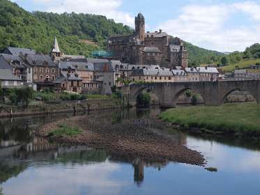 19: 2010 06 07_1977_2010 06 07_1942<br>De brug over de Lot in Estaing