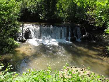 18: 2010 21 mei_0866<br>Waterval in La Beune
