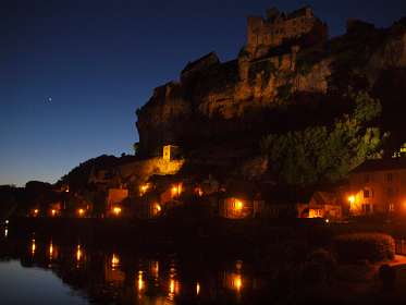 24: 2010 23 mei_1016<br>Het kasteel en Beynac-et-Cazenac