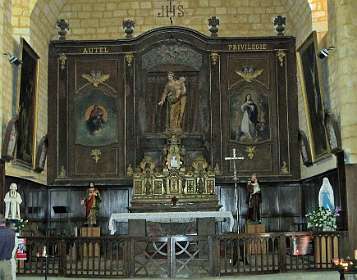 45: 2010 25 mei_1094<br>Altaar van de kerk in Domme