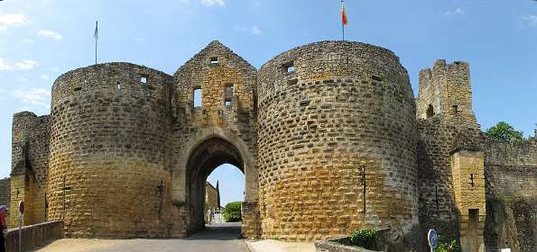 53: 2010 25 mei_1123_AP12