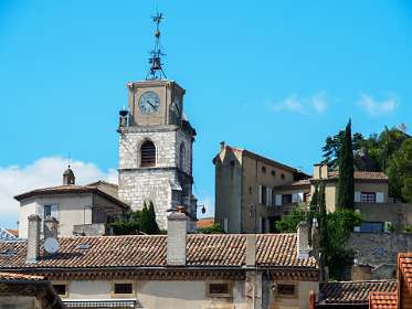 19: 170605162309Crest