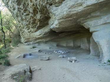 16: 160518-120120_naamloos<br>De Falaises
