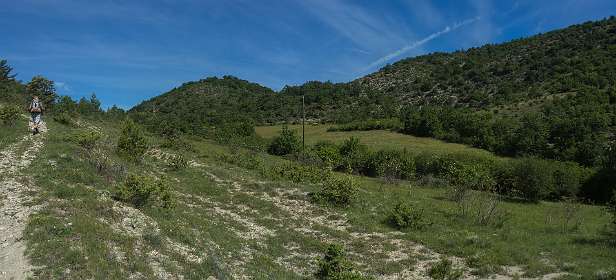 4: 160620-103544_Montbruns-les-Bains-Pano