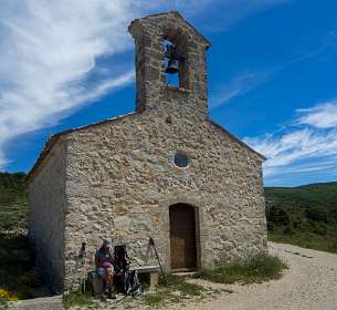 19: 160620-122438_Montbruns-les-Bains-Pano<br>Chapelle de Vergol