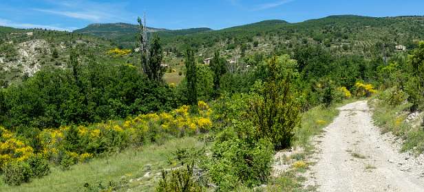 24: 160620-130924_Montbruns-les-Bains-Pano