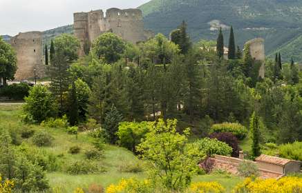 17: 160621-135432_Montbruns-les-Bains<br>Het Château van Montbrun-les-Bains