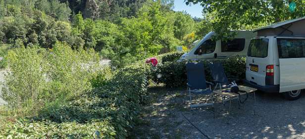 1: 160520-163207_Nyons-Pano<br>Camping Les Clos bij Nyons