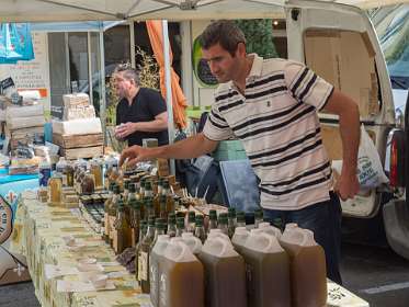 4: 160522-103225_Nyons