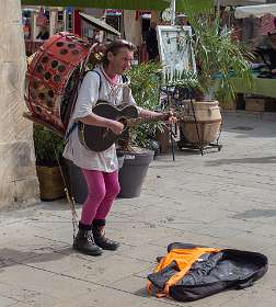 11: 160522-104530_Nyons