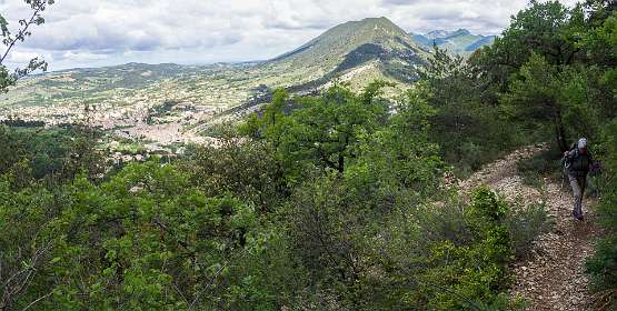 5: 160523-111031_Nyons-Pano