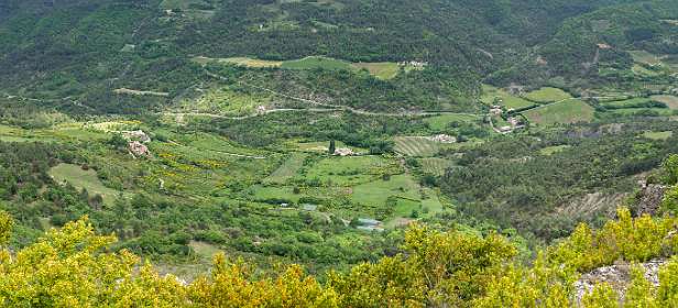 17: 160523-130753_Nyons-Pano