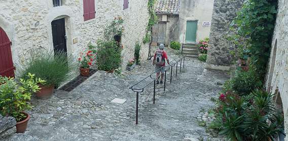 20: 160622-202142_Poet-Laval