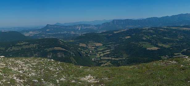 6: 160623-120038_Poet-Laval-Pano<br>Uitzicht vanaf de Serre Gros